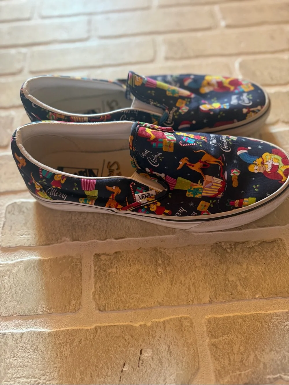 Vans Mens Slip-On Sneakers - Black with Multicolor Christmas Print